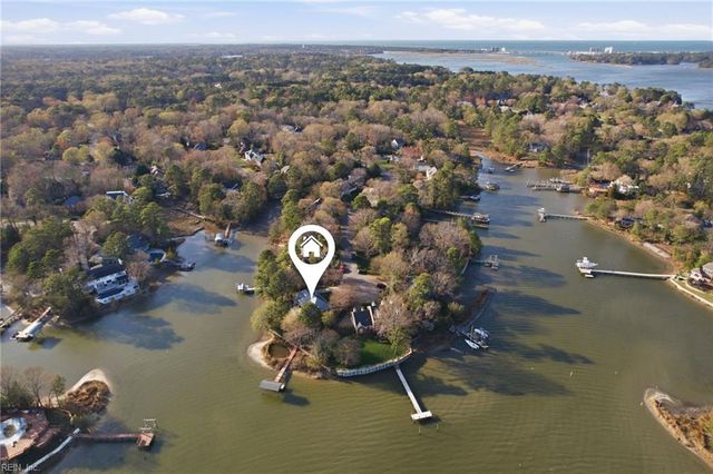 1072 Downshire CHSE, Virginia Beach, VA 23452