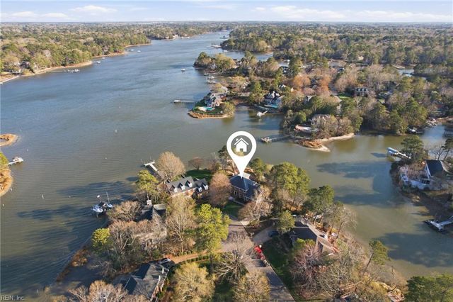 1072 Downshire CHSE, Virginia Beach, VA 23452