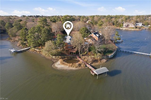 1072 Downshire CHSE, Virginia Beach, VA 23452