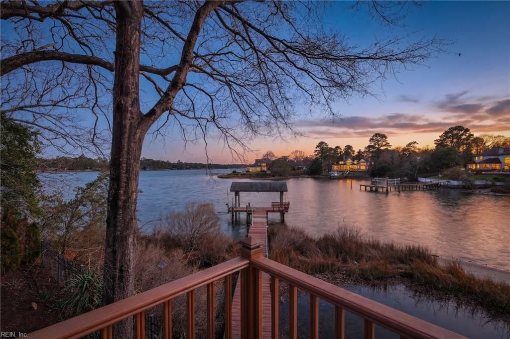 1072 Downshire CHSE, Virginia Beach, VA 23452