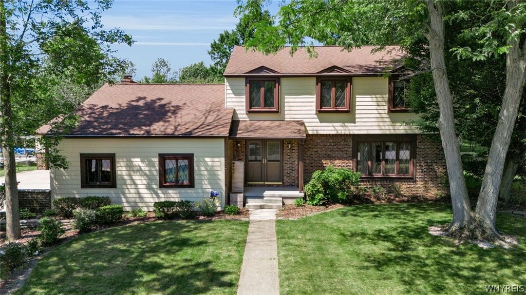 105 Northington Drive, Amherst, NY 14051