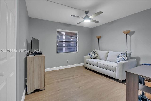 4955 E Sabal Palm Blvd 111, Tamarac, FL 33319