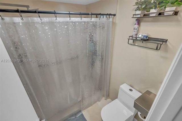 4955 E Sabal Palm Blvd 111, Tamarac, FL 33319