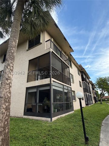 4955 E Sabal Palm Blvd 111, Tamarac, FL 33319
