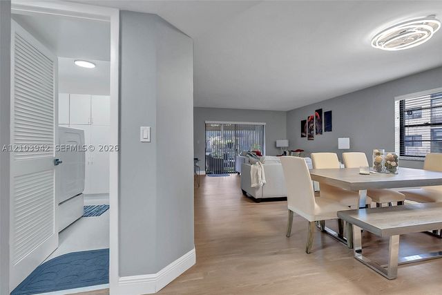 4955 E Sabal Palm Blvd 111, Tamarac, FL 33319