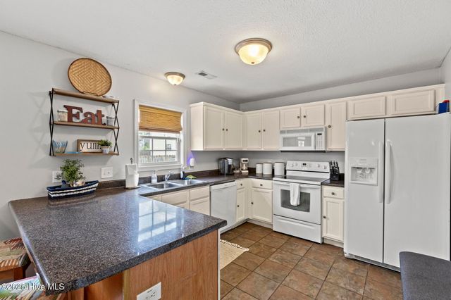 133 Durbin Lane, Jacksonville, NC 28546