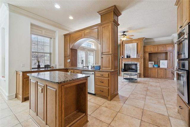 4025 Sam Gordon, Norman, OK 73072