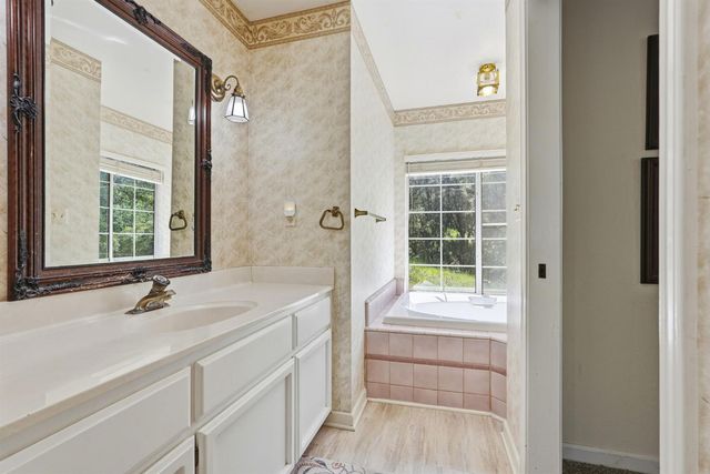 18988 Applejack Dr, Grass Valley, CA 95949