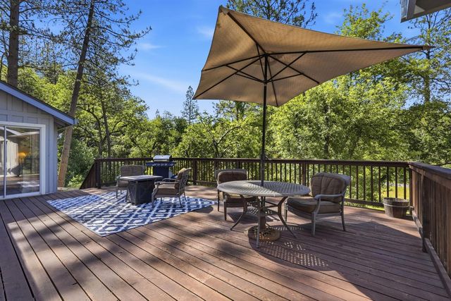 18988 Applejack Dr, Grass Valley, CA 95949