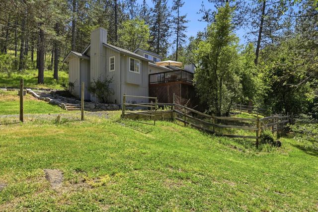 18988 Applejack Dr, Grass Valley, CA 95949