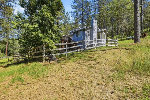 18988 Applejack Dr, Grass Valley, CA 95949