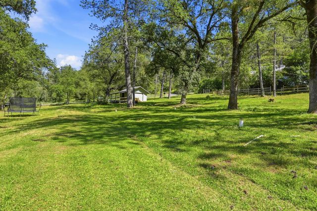 18988 Applejack Dr, Grass Valley, CA 95949