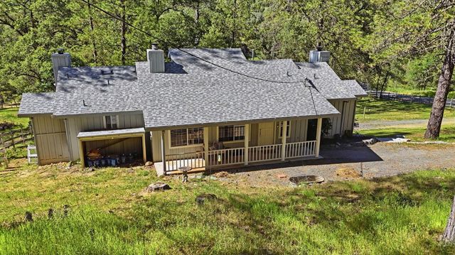 18988 Applejack Dr, Grass Valley, CA 95949
