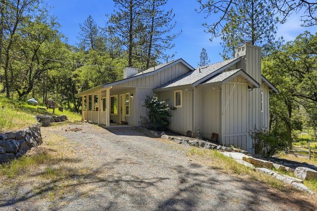 18988 Applejack Dr, Grass Valley, CA 95949