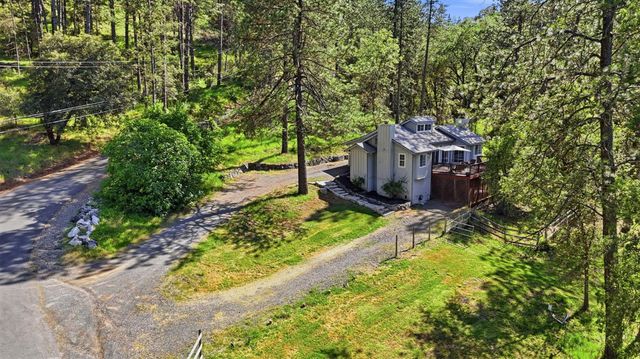 18988 Applejack Dr, Grass Valley, CA 95949