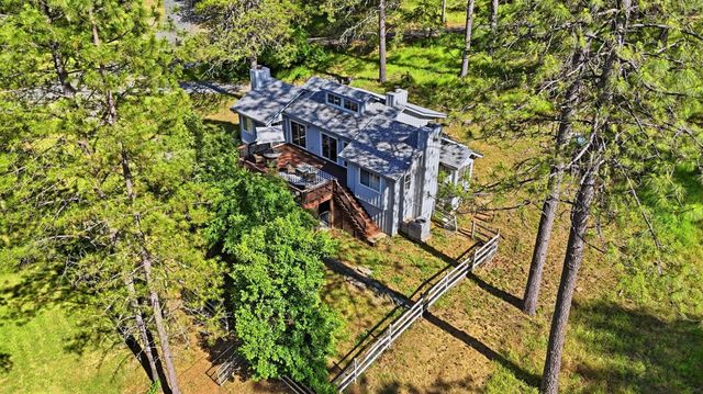18988 Applejack Dr, Grass Valley, CA 95949