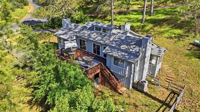 18988 Applejack Dr, Grass Valley, CA 95949
