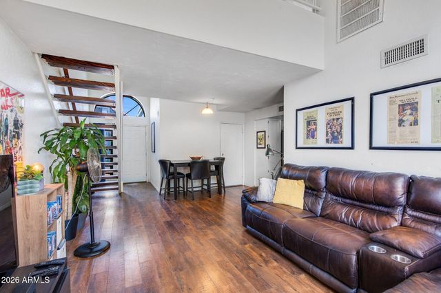 8611 N 67TH Drive, Peoria, AZ 85345