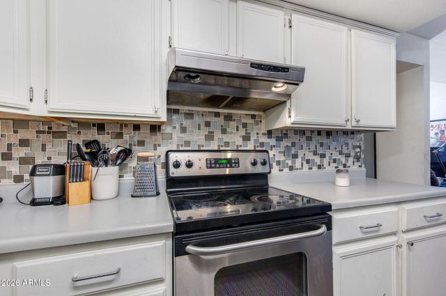 8611 N 67TH Drive, Peoria, AZ 85345