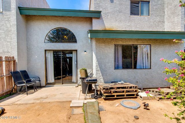 8611 N 67TH Drive, Peoria, AZ 85345