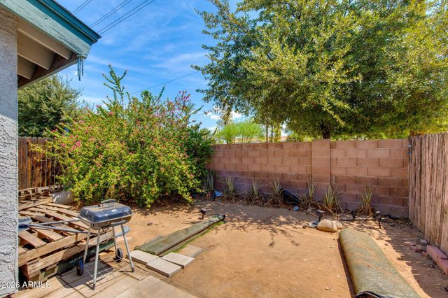 8611 N 67TH Drive, Peoria, AZ 85345