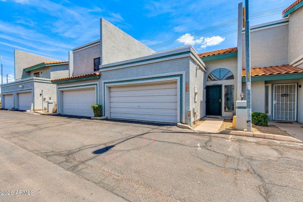 8611 N 67TH Drive, Peoria, AZ 85345 — photo 4