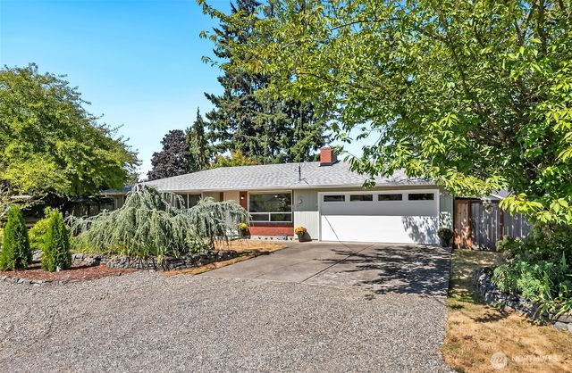 2011 8th Avenue SE, Puyallup, WA 98372