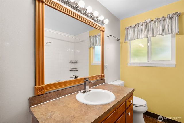 2011 8th Avenue SE, Puyallup, WA 98372
