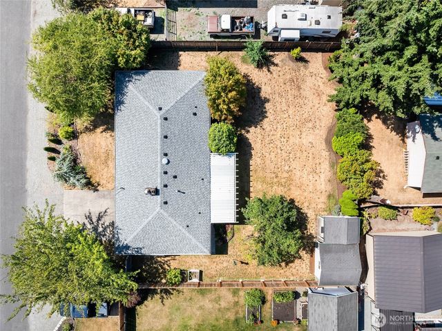 2011 8th Avenue SE, Puyallup, WA 98372