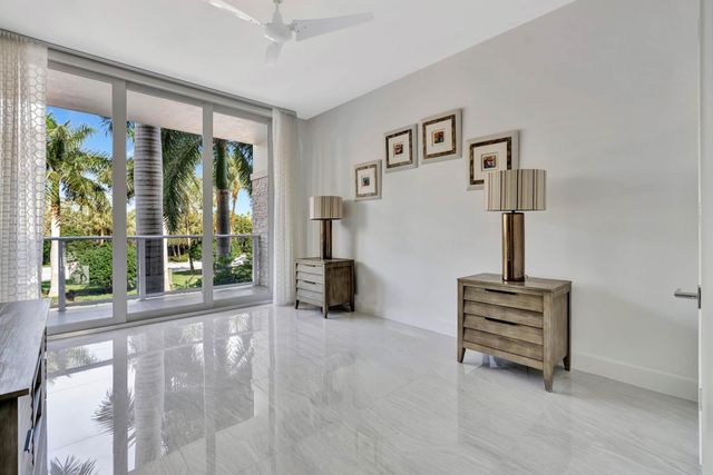 2700 Donald Ross Road 207, Palm Beach Gardens, FL 33418