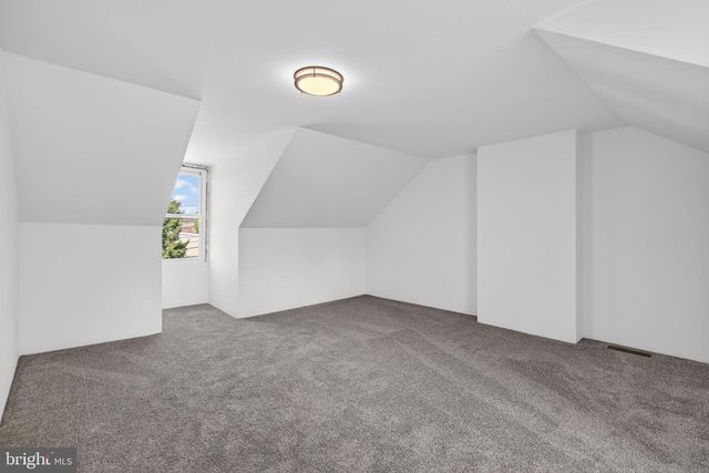 823 N QUEEN, Lancaster, PA 17603