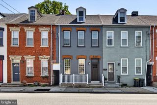 823 N QUEEN, Lancaster, PA 17603
