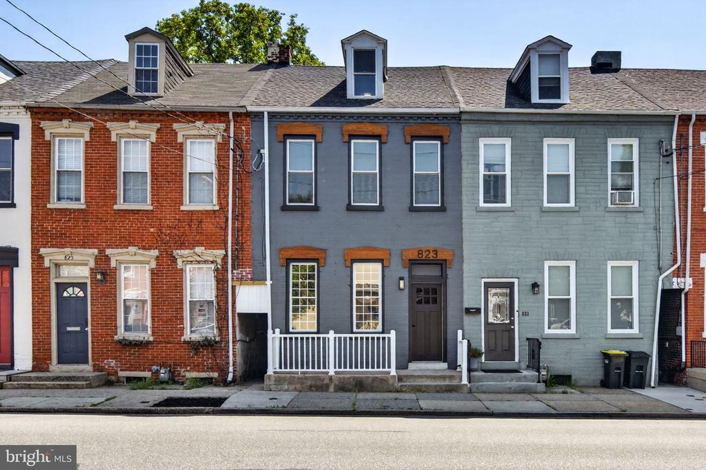 823 N QUEEN, Lancaster, PA 17603