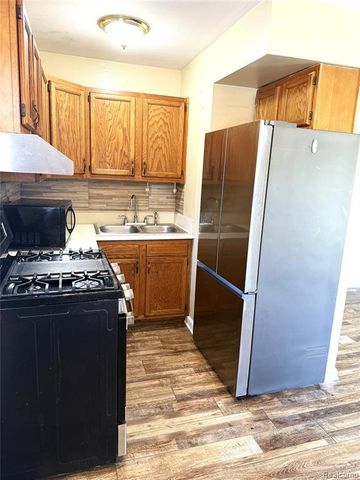1839 Ackley Avenue, Westland, MI 48186