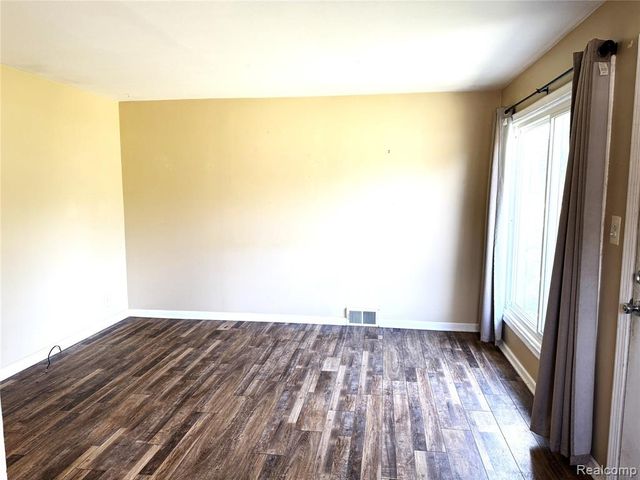 1839 Ackley Avenue, Westland, MI 48186