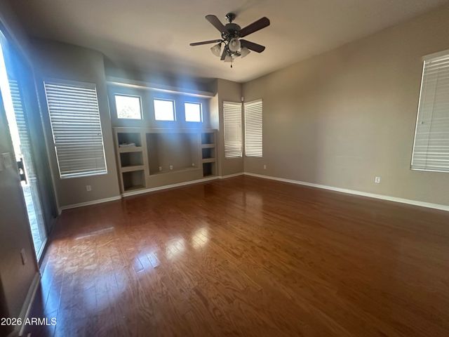 7220 W COTTONTAIL Lane, Peoria, AZ 85383