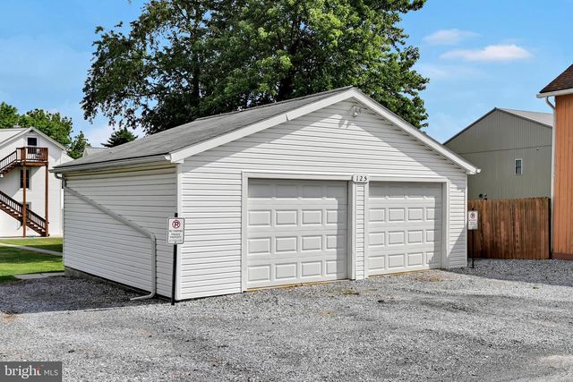125 E WASHINGTON ST, Elizabethtown, PA 17022