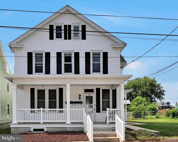 125 E WASHINGTON ST, Elizabethtown, PA 17022