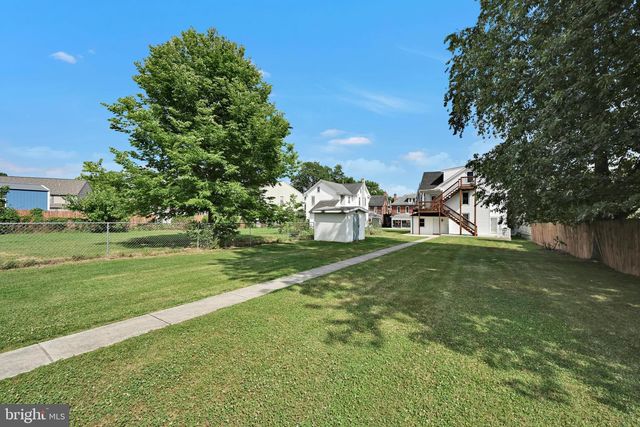 125 E WASHINGTON ST, Elizabethtown, PA 17022