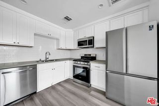 667 N Wilton Place 201, Los Angeles, CA 90004