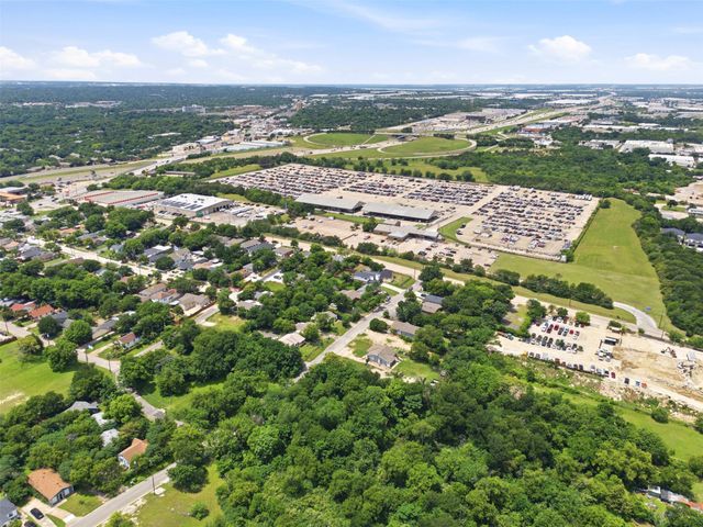 1609 Walmsley Avenue, Dallas, TX 75208