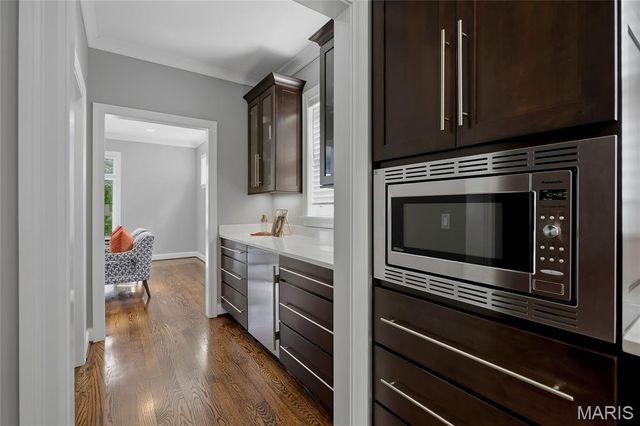 7434 Hoover Avenue, Richmond Heights, MO 63117