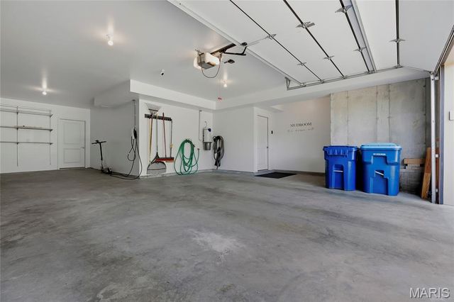 7434 Hoover Avenue, Richmond Heights, MO 63117