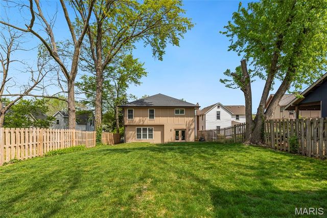 7434 Hoover Avenue, Richmond Heights, MO 63117