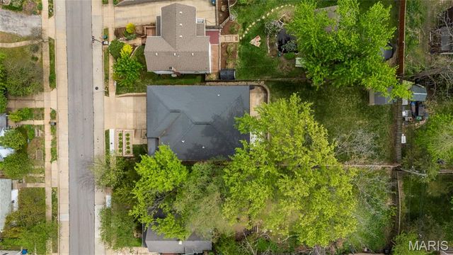 7434 Hoover Avenue, Richmond Heights, MO 63117