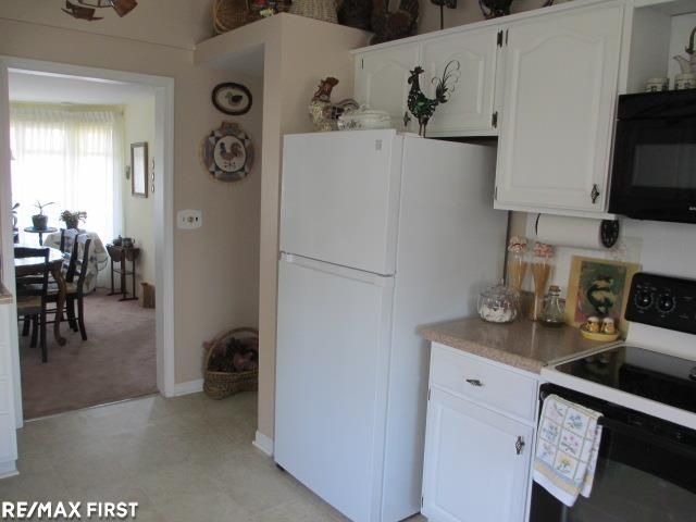 6004 Lakeshore Road, Burtchville Twp, MI 48059