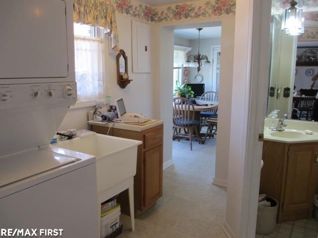 6004 Lakeshore Road, Burtchville Twp, MI 48059
