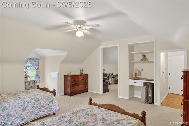 15985 Oak Drive, Livonia, MI 48154