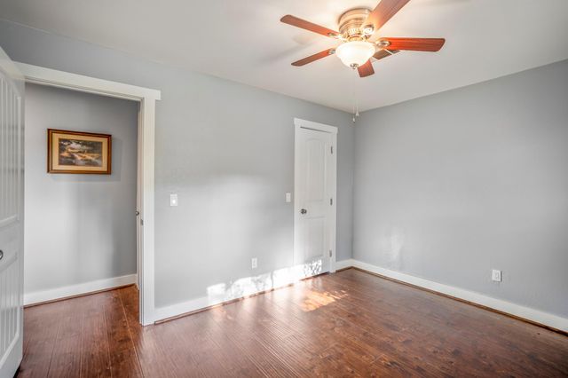 810 Aster Street, Katy, TX 77493