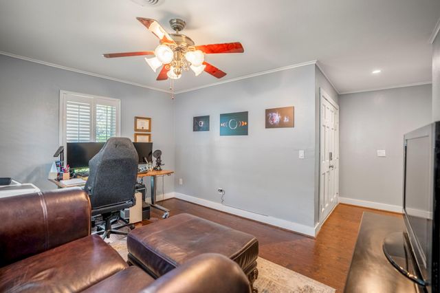 810 Aster Street, Katy, TX 77493